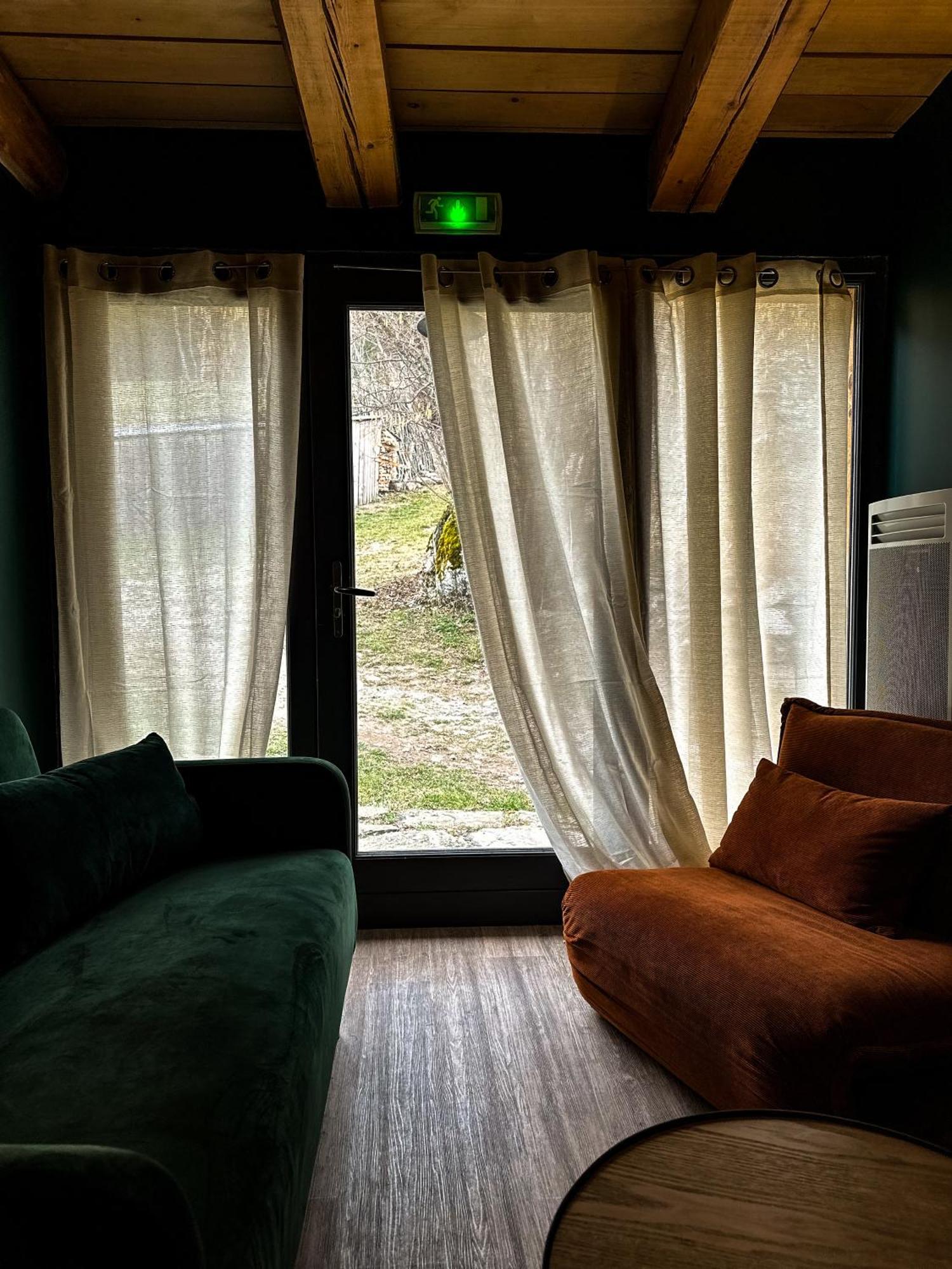Bed and Breakfast La Ferme du Bien-etre Saint-Julien-Chapteuil Exterior foto